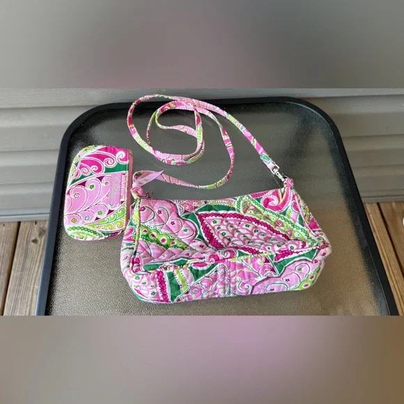 Vera Bradley Pink Small Crossbody Purse With Coin Pouch. - Picture 2 of 10